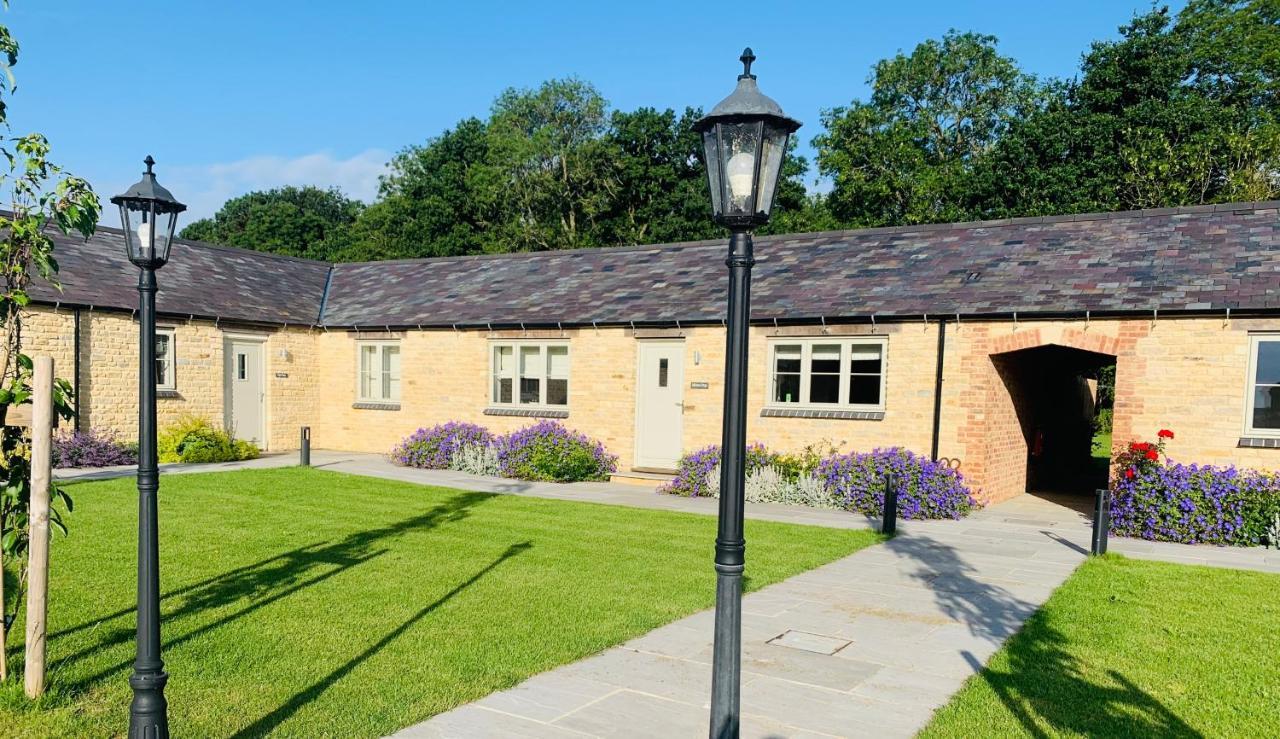 Briary Cottages At Iletts Farm Brackley  Extérieur photo