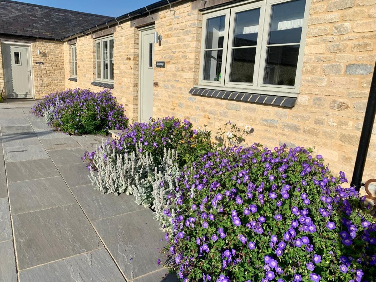 Briary Cottages At Iletts Farm Brackley  Extérieur photo