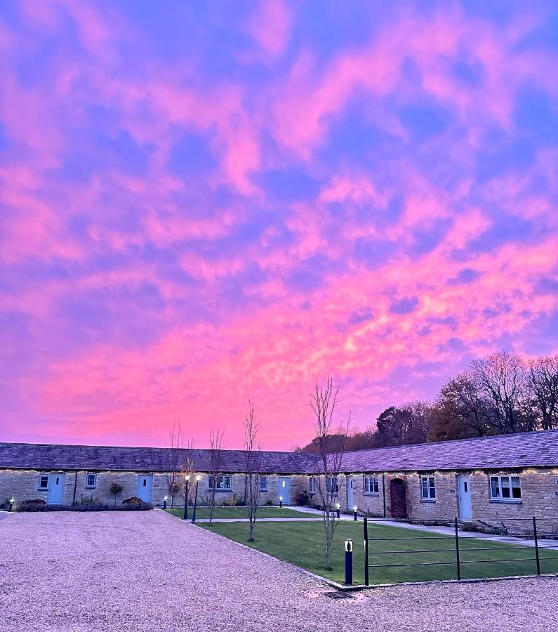 Briary Cottages At Iletts Farm Brackley  Extérieur photo