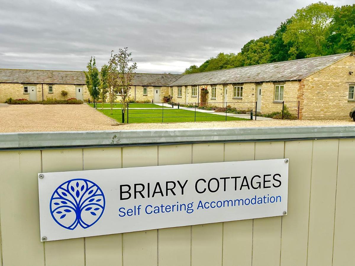 Briary Cottages At Iletts Farm Brackley  Extérieur photo